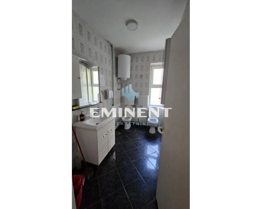 Rent, four bedroom apartment, 130m², Zemun Sve Podlokacije, Beograd