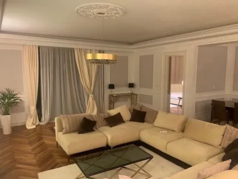 Izdavanje, dvosoban stan, 132m², Centar, Podgorica - image 2