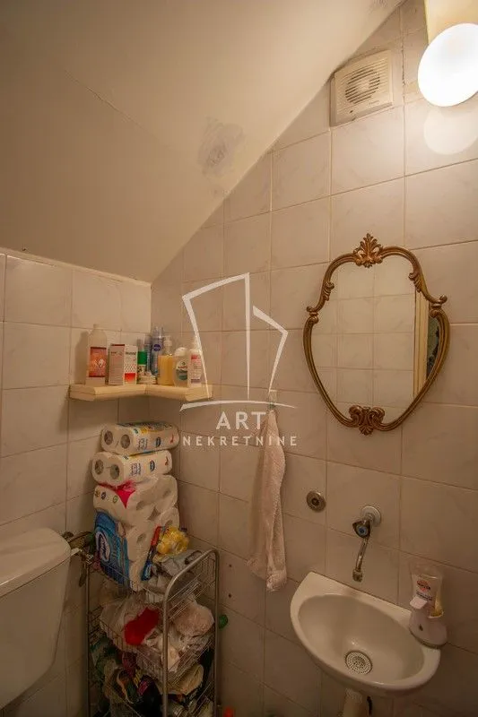 Sale, three bedroom apartment, 94m², Dorćol Sve Podlokacije, Beograd