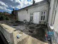 Prodaja, kuća, 308m², Centar, Jagodina - image 30