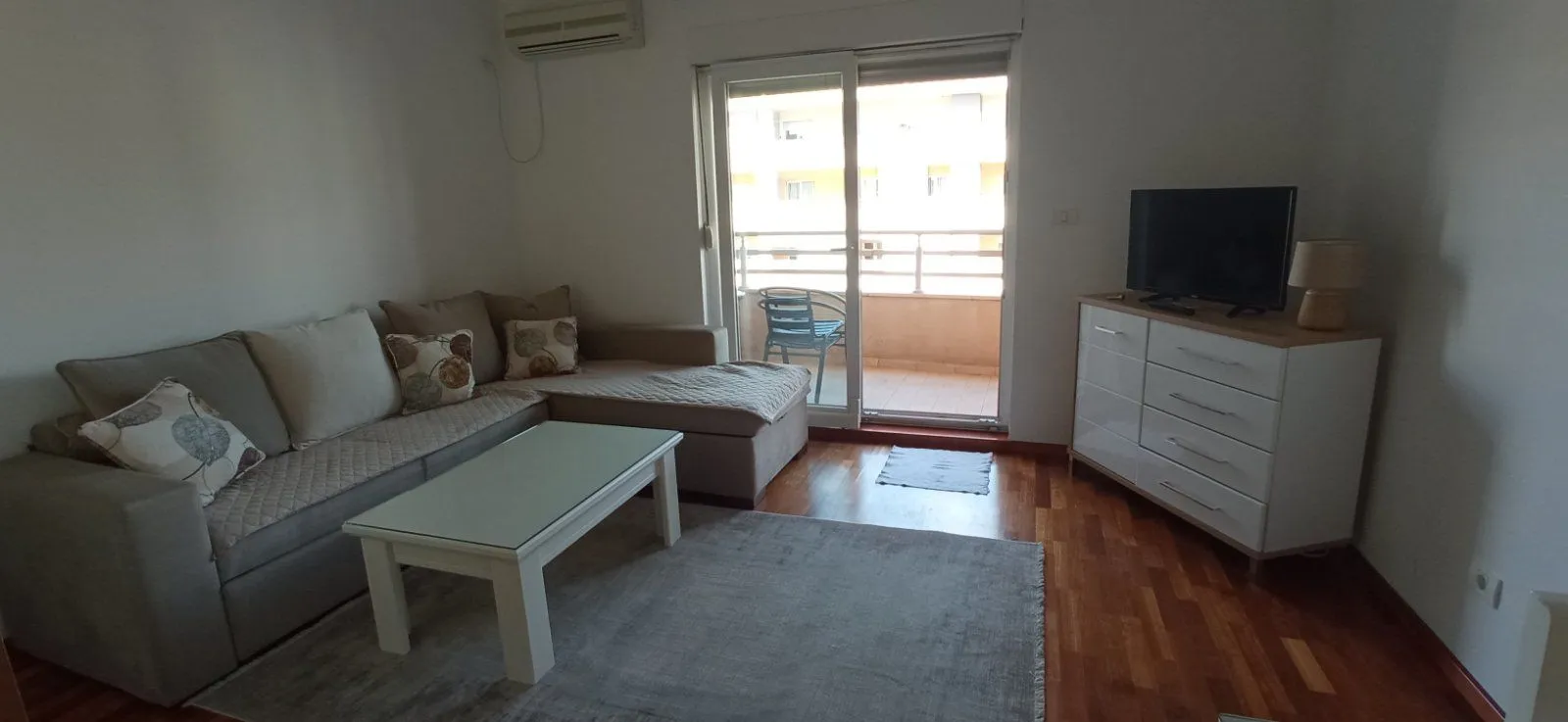 Rent, studio apartment, 30m², City Kvart, Podgorica