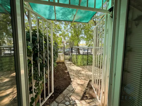 Izdavanje, dvosoban stan, 68m², Stari Aerodrom, Podgorica - image 18