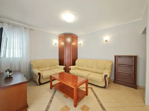 Sale, one bedroom apartment, 39m², Bečići, Budva - image 8