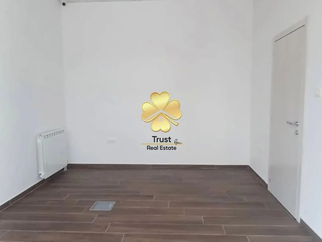 Rent, office space, 78m², Nikšić, Crna Gora