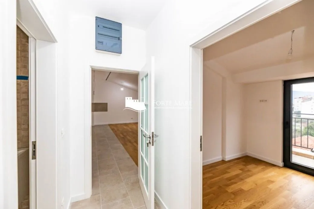 Prodaja, trosoban stan, 88m², Bijela, Herceg Novi
