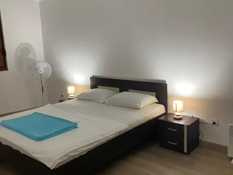 Izdavanje, dvosoban stan, 70m², Igalo, Herceg Novi - image 6