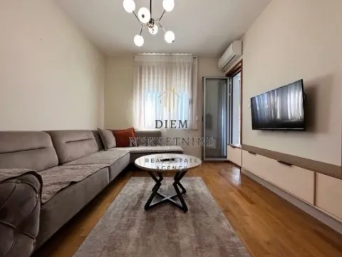 Izdavanje, jednosoban stan, 45m², Pobrežje, Podgorica - image 10