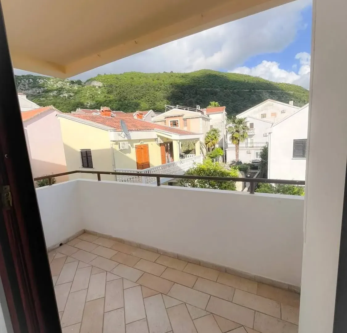 Prodaja, dvosoban stan, 67m², Budva okolina, Budva