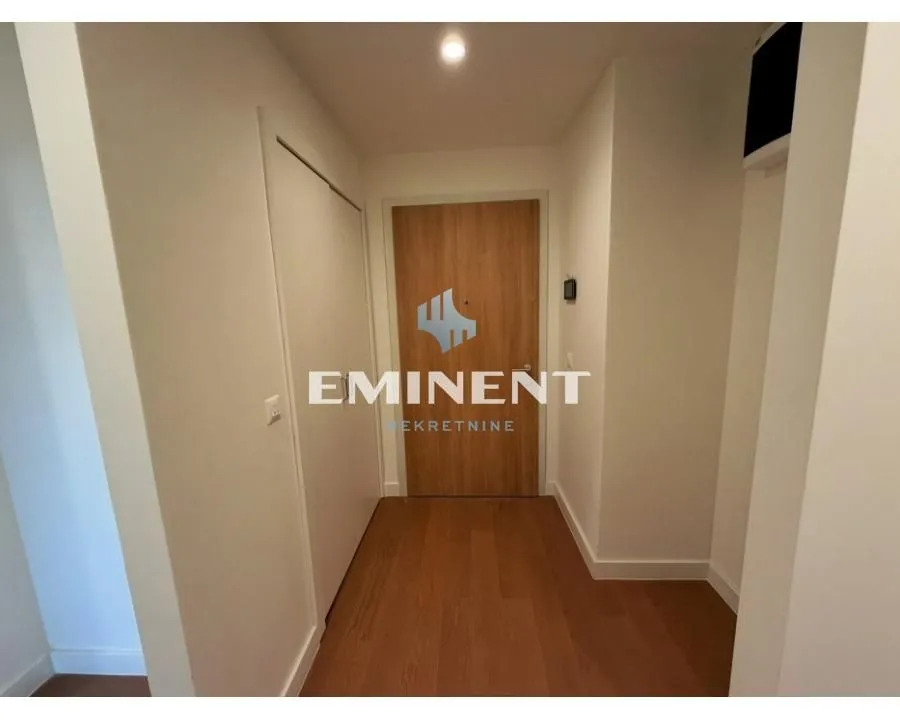 Rent, four bedroom apartment, 111m², Savski Venac, Beograd