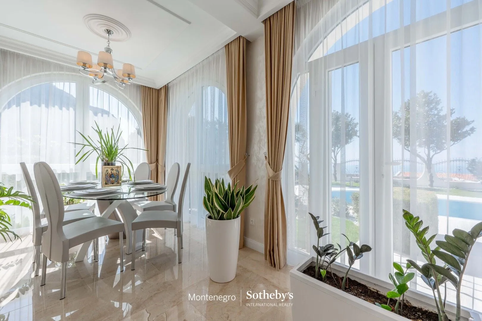 Sale, house, 410m², Blizikuće, Budva