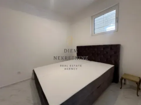 Izdavanje, dvosoban stan, 105m², Sveti Stefan, Budva - image 3