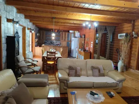 Sale, house, 205m², Tuzi, Podgorica - image 9
