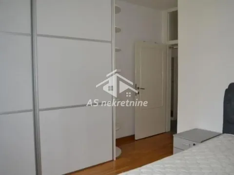 Izdavanje, četvorosoban stan, 135m², Senjak, Beograd - image 15