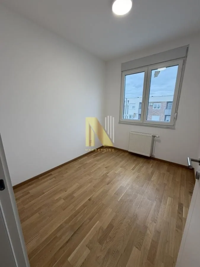 Prodaja, trosoban stan, 74m², Avijatičarsko naselje, Novi Sad Sve Podlokacije