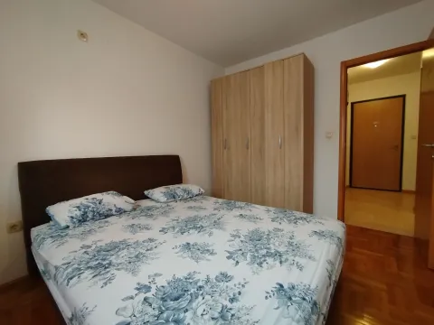 Rent, one bedroom apartment, 46m², Stari Aerodrom, Podgorica - image 3