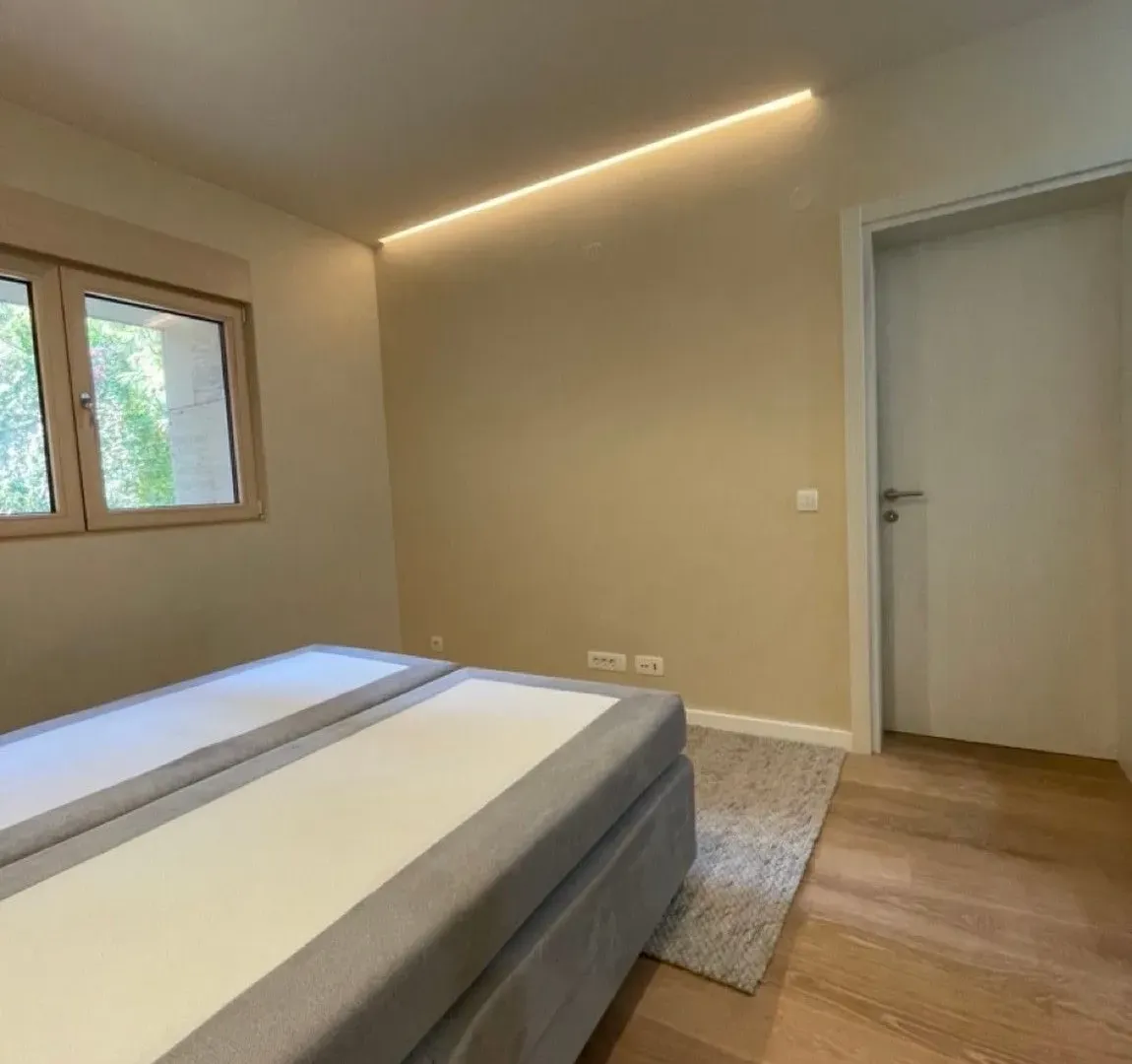 Prodaja, jednosoban stan, 52m², Škaljari, Kotor
