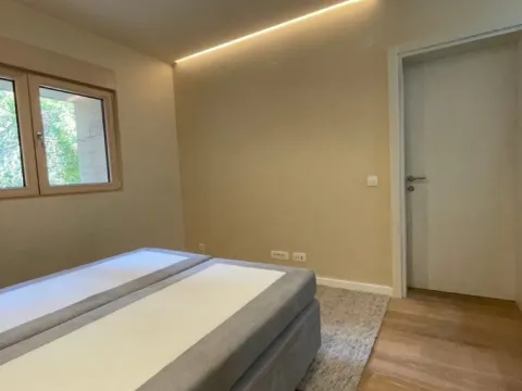 Sale, one bedroom apartment, 52m², Škaljari, Kotor - image 5