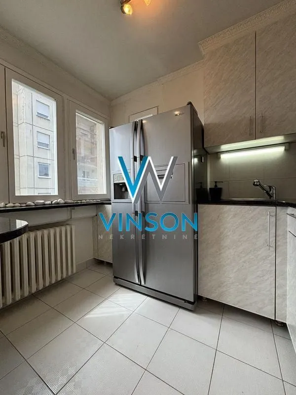 Prodaja, dvosoban stan, 60m², Bulevar Oslobodjenja, Novi Sad Sve Podlokacije