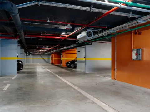 Parking garaža in Dobrota