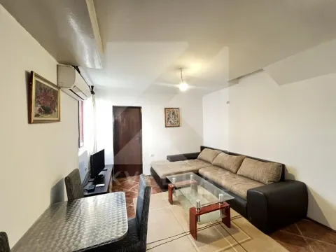 Rent, one bedroom apartment, 40m², Blok 9, Podgorica - image 2