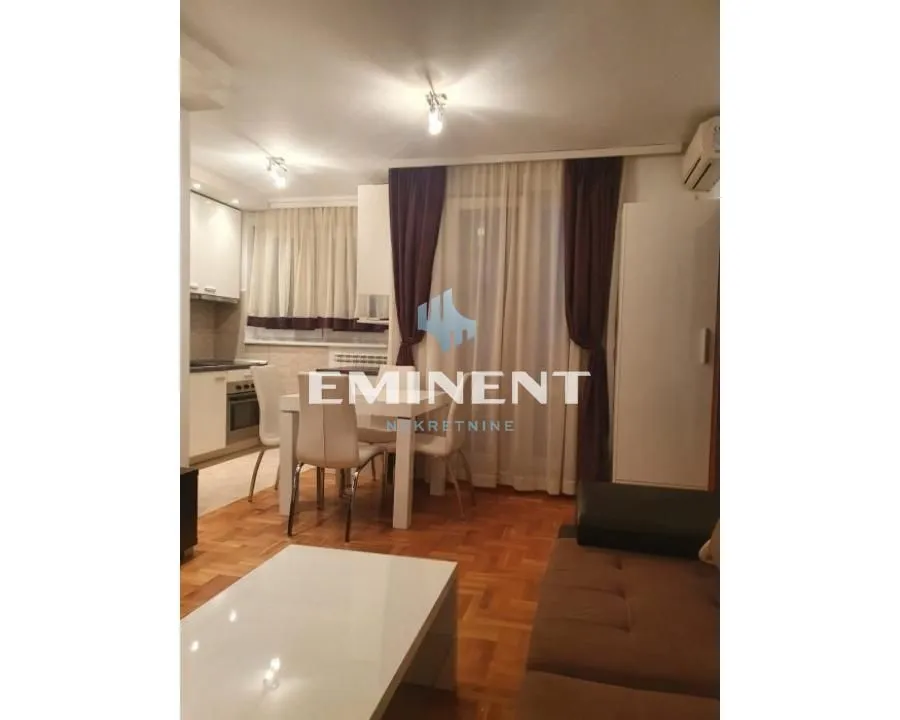 Rent, two bedroom apartment, 40m², Crveni Krst, Beograd
