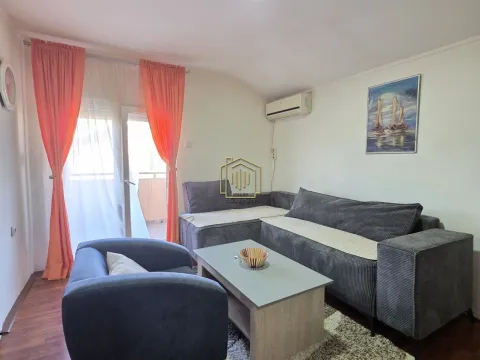 Rent, two bedroom apartment, 70m², Gornja Gorica, Podgorica - image 1