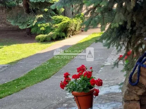 Sale, house, 201m², Aleksa Šantić, Sombor - image 3