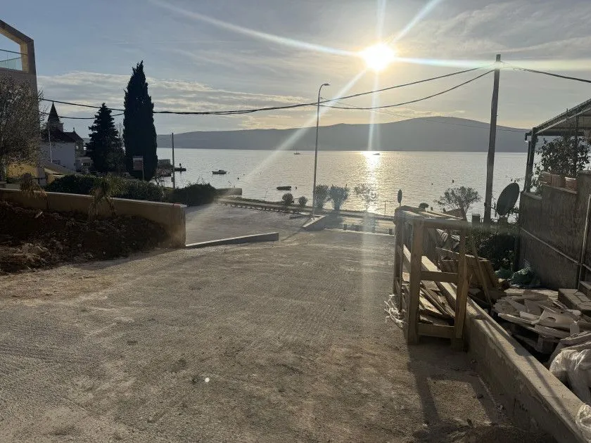 Prodaja, jednosoban stan, 44m², Donja Lastva, Tivat