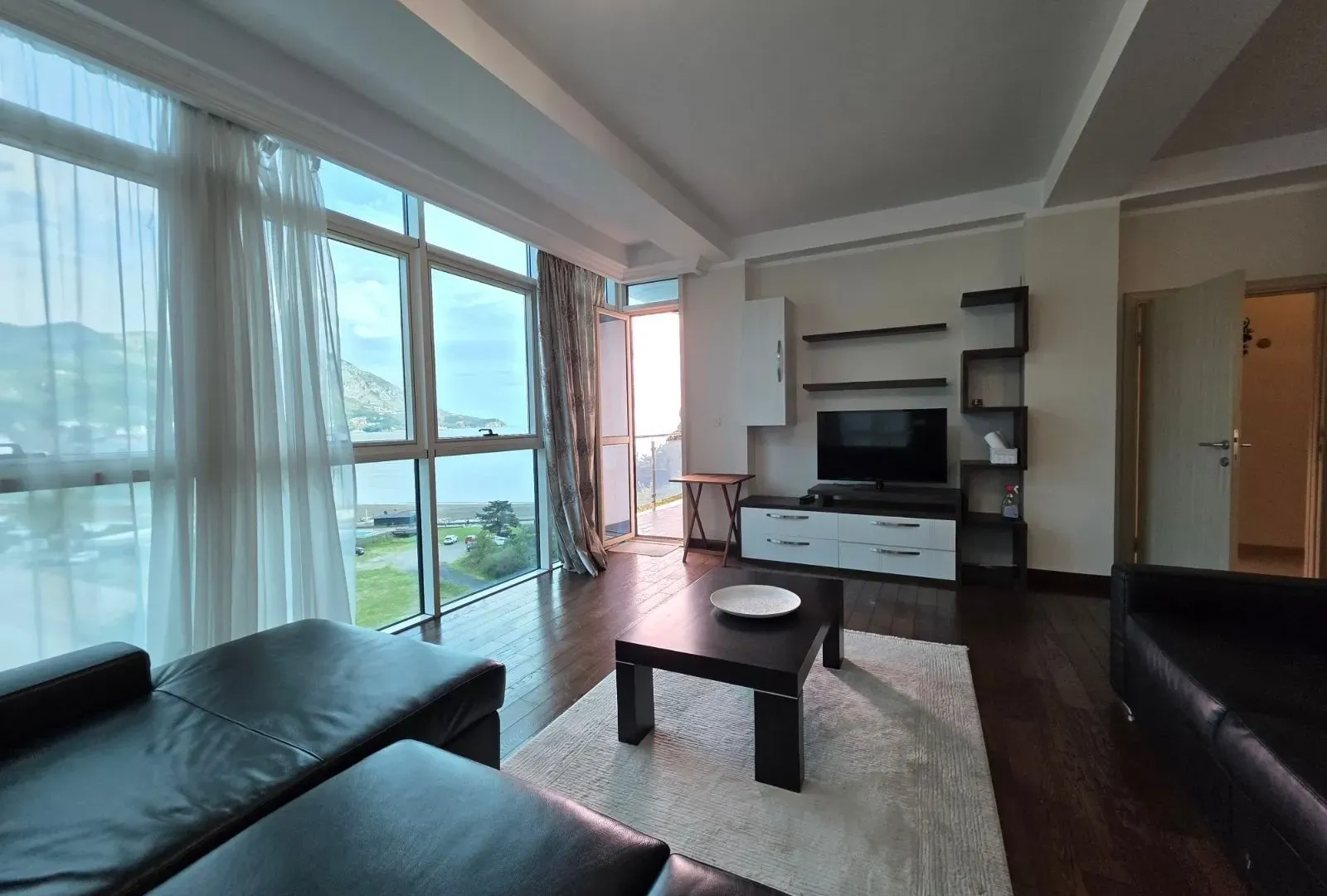 Sale, two bedroom apartment, 89m², Bečići, Budva