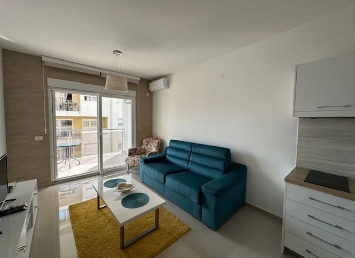 Izdavanje, garsonjera, 35m², Šušanj, Bar