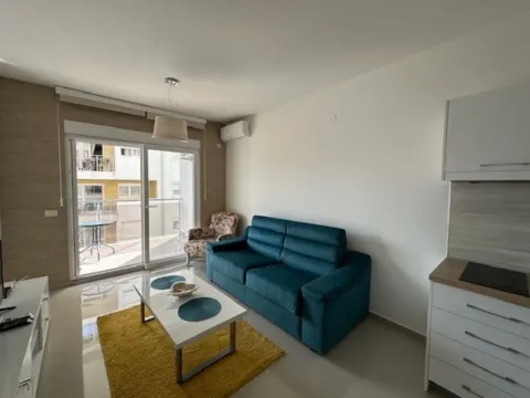 Rent, studio apartment, 35m², Šušanj, Bar - image 2