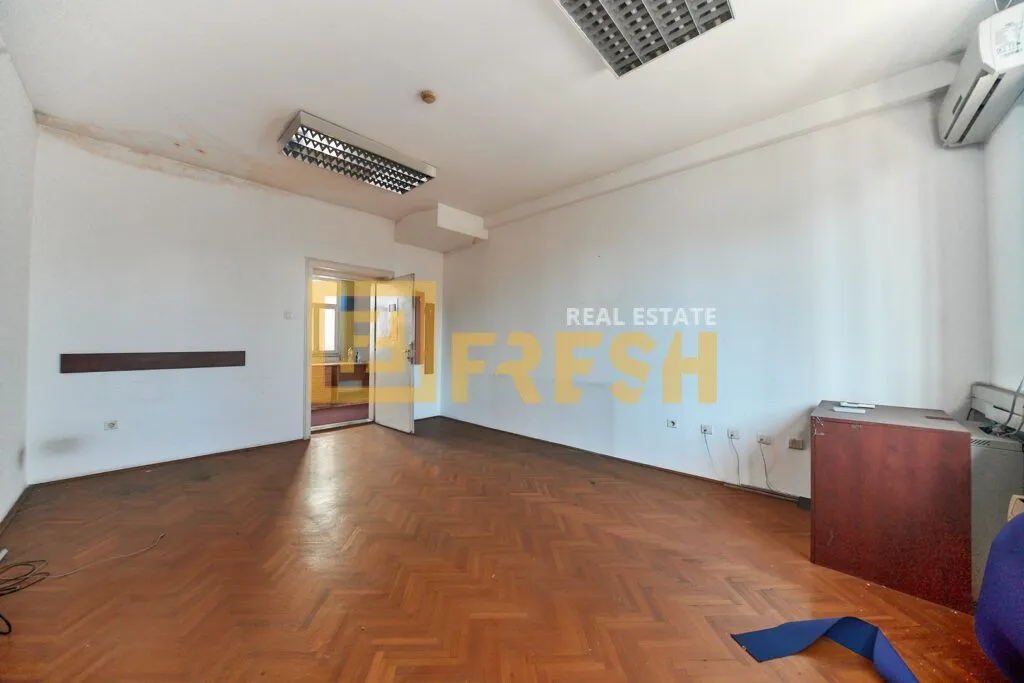 Rent, office space, 345m², Centar, Podgorica