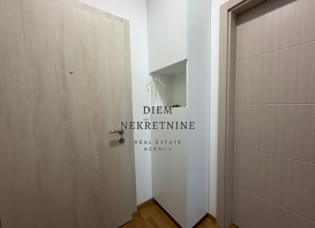 Izdavanje, jednosoban stan, 40m², Stari Aerodrom, Podgorica