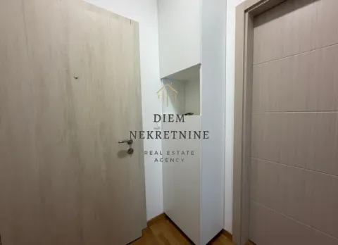 Izdavanje, jednosoban stan, 40m², Stari Aerodrom, Podgorica - image 13