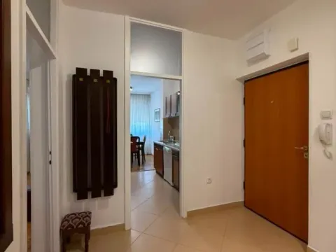 Rent, three bedroom apartment, 95m², Tuški Put, Podgorica - image 10