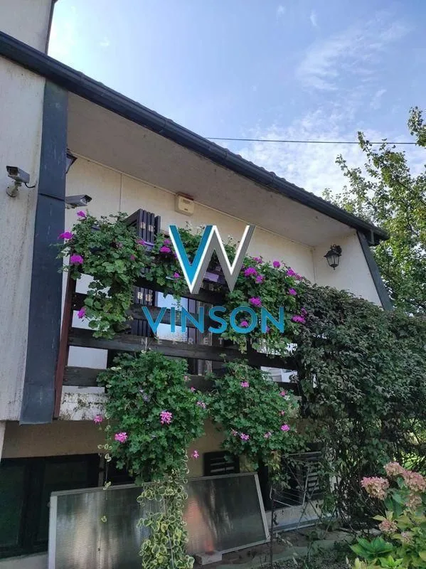 Izdavanje, kuća, 350m², Klisa, Novi Sad Sve Podlokacije