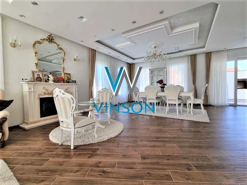 Izdavanje, kuća, 300m², Veternička rampa, Novi Sad Sve Podlokacije