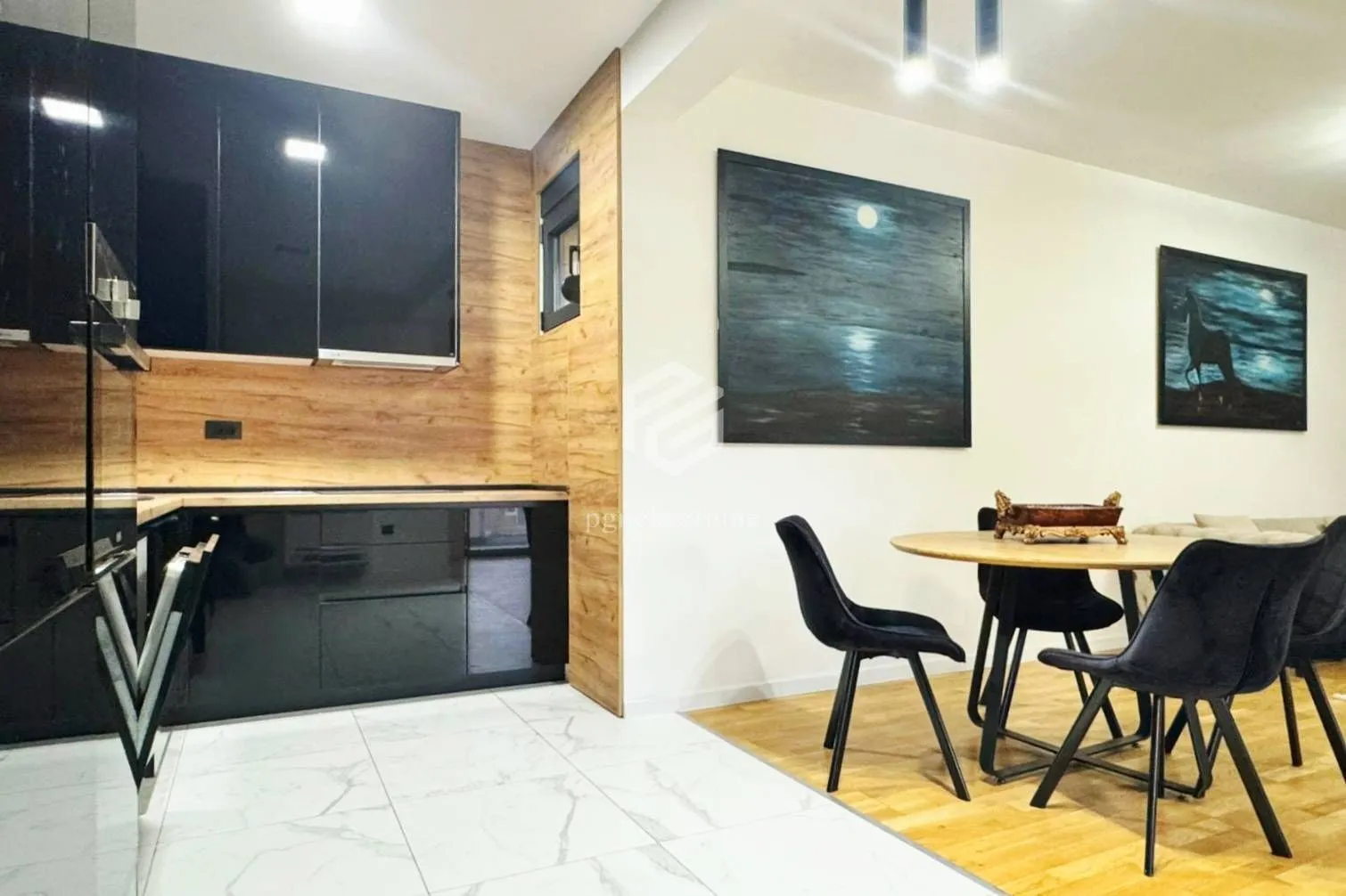 Rent, two bedroom apartment, 100m², Dalmatinska ulica, Podgorica