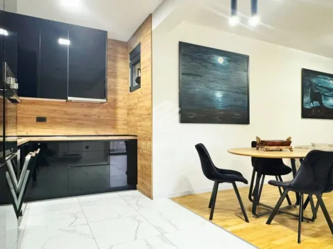 Rent, two bedroom apartment, 100m², Dalmatinska ulica, Podgorica - image 8