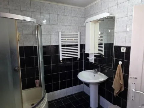 Sale, house, 152m², Novi Sad, Srbija - image 11