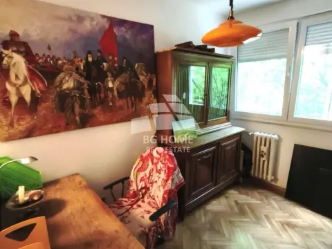 Izdavanje, trosoban stan, 87m², Južni Bulevar, Vračar Sve Podlokacije - image 6