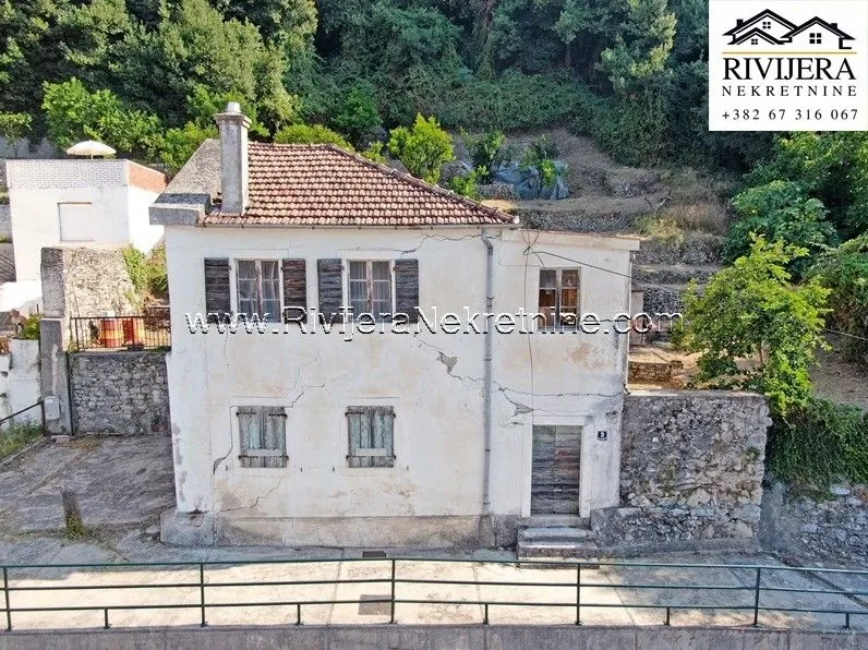 Prodaja, kuća, 160m², Savina, Herceg Novi