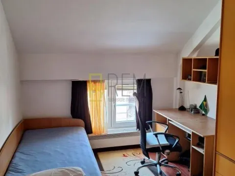 Prodaja, trosoban stan, 87m², Stari Aerodrom, Podgorica - image 10