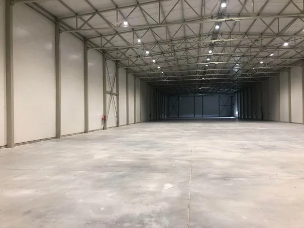 Rent, office space, 3000m², Borča 1, Borča Sve Podlokacije