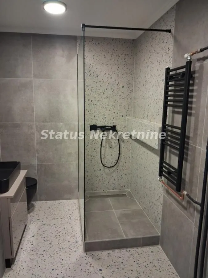 Prodaja, dvosoban stan, 55m², Cara Dušana, Novi Sad Sve Podlokacije