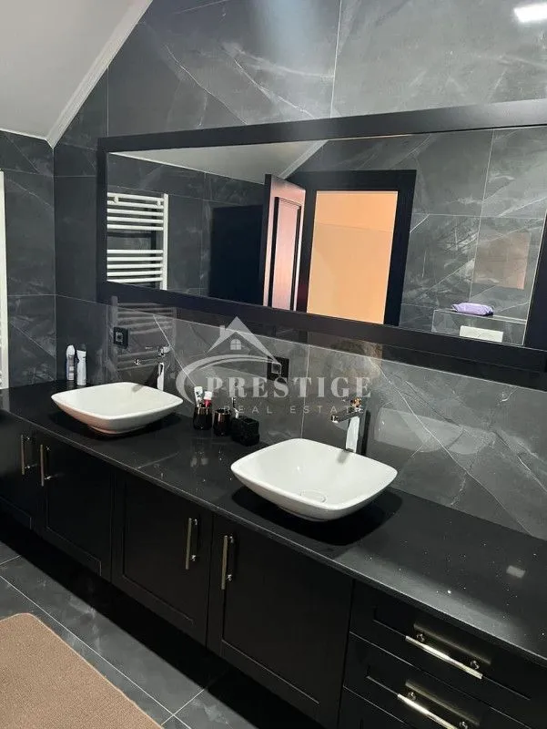 Prodaja, kuća, 370m², Zeta, Podgorica