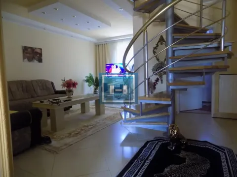 Sale, house, 230m², Gloždak, Paraćin - image 2