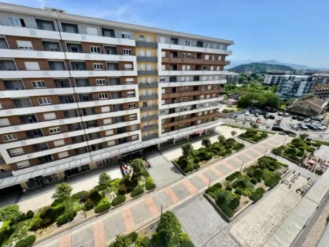 Izdavanje, garsonjera, 35m2, Central Point, Podgorica