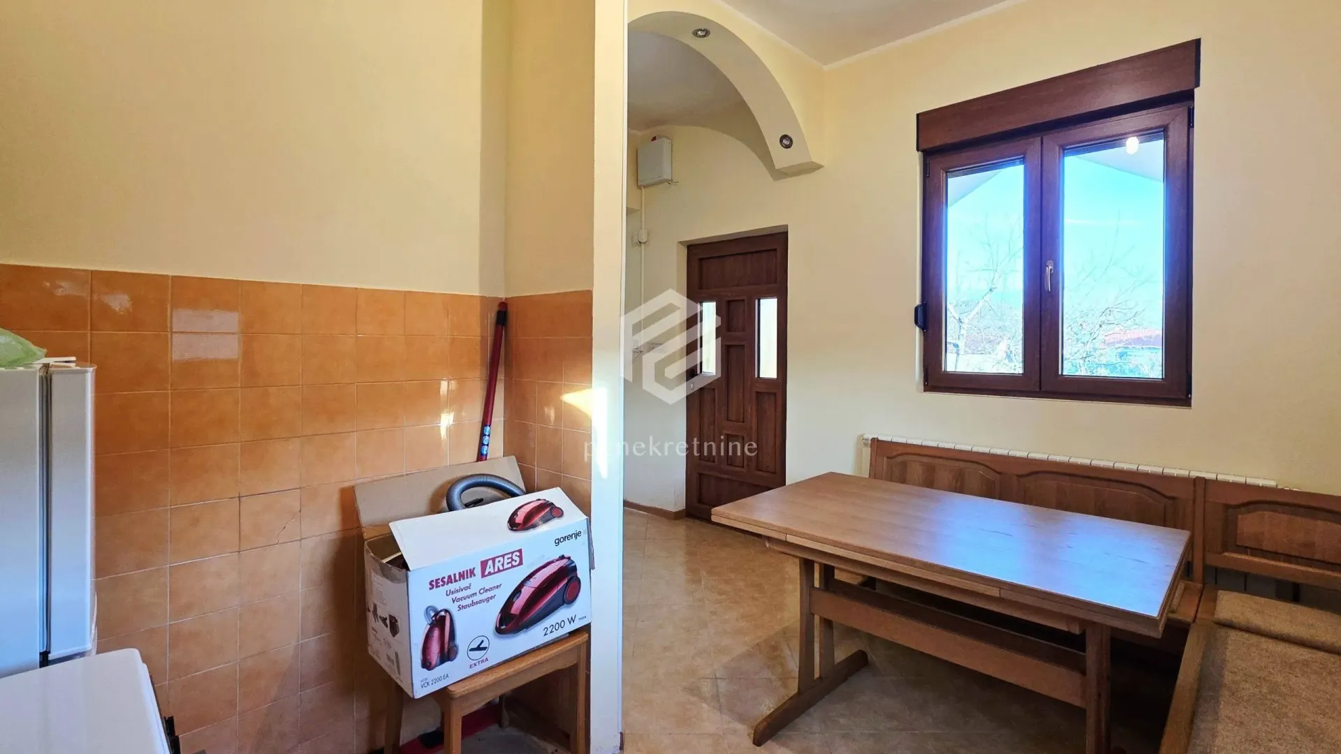Izdavanje, kuća, 170m², Spuž, Danilovgrad