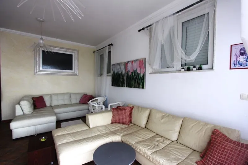 Prodaja, stan, 80m², Sveti Stefan, Budva